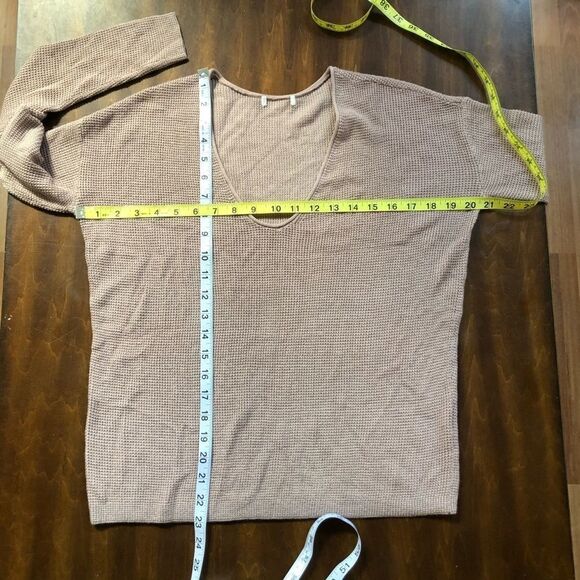 BP Textured Stitch V-Neck Pullover Size Small - Picture 7 of 8